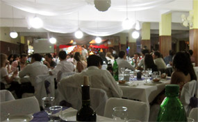 Dinning room and show  :: Casa Serrana, Huerta Grande (Valle de Punilla) – Córdoba, Argentina